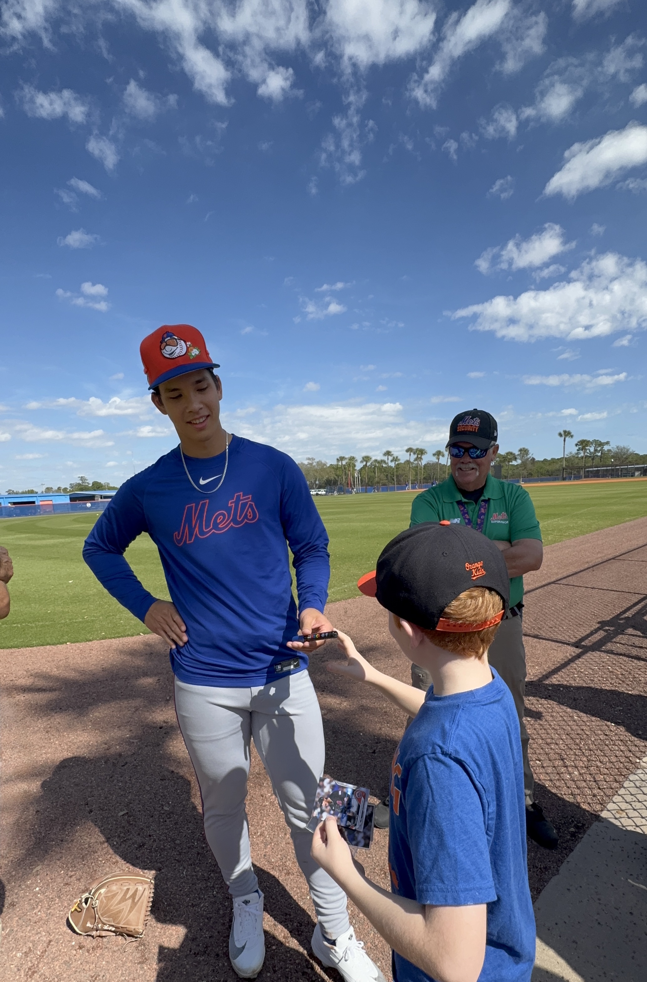 Mets Prospect Jonah Tong Opens Packs + Talks Rookie Card&nbsp;⚾️